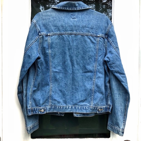 Vintage Gap • Jean Jacket - Picture 2 of 9